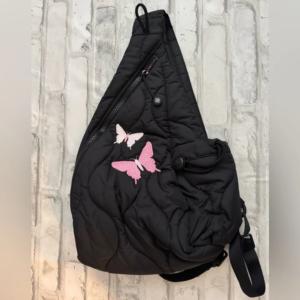 Vera Bradley featherweight sling - Picture 1 of 2